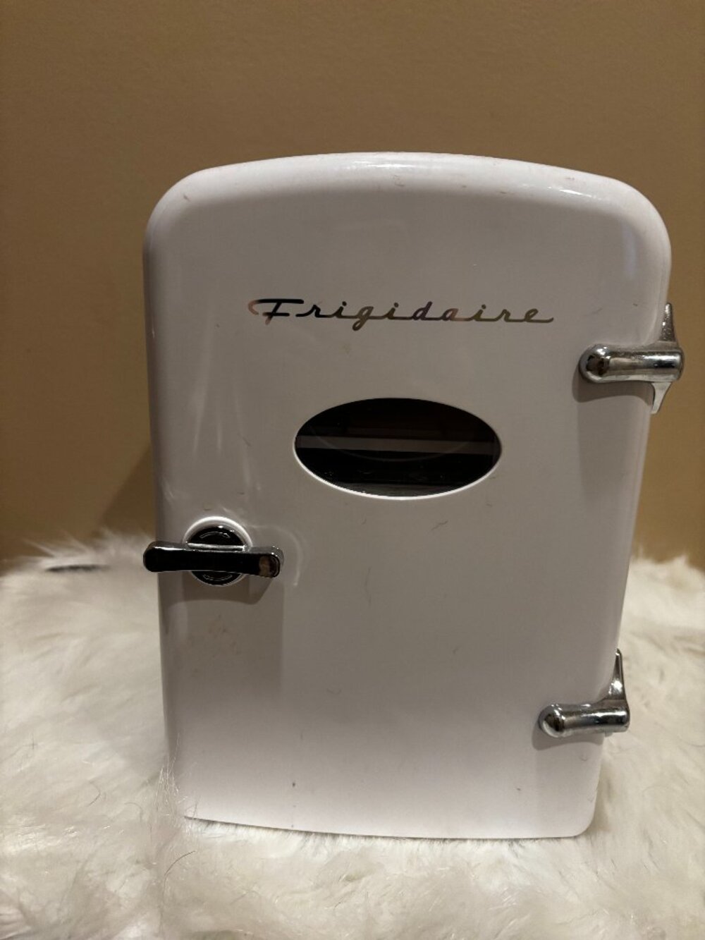 Frigidaire Mini Fridge
